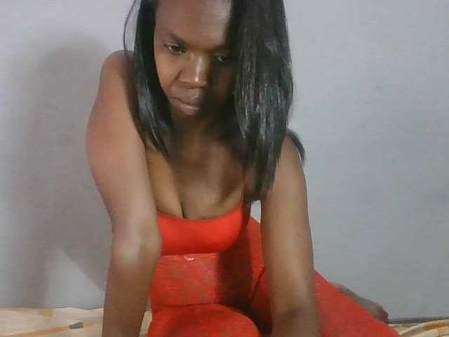 Coquinelara live cam on BongaCams