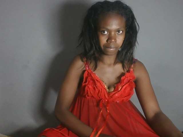 Coquinelara live cam on BongaCams