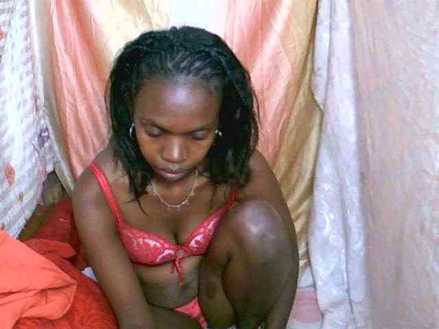 Coquinelara Sex Cam Show