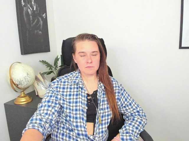 LadyAlessa live cam on BongaCams