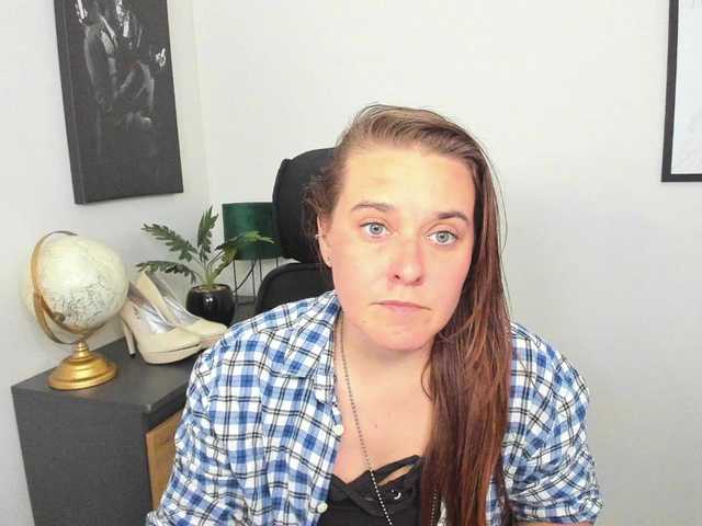 LadyAlessa live cam on BongaCams