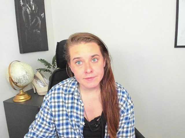 LadyAlessa live cam on BongaCams