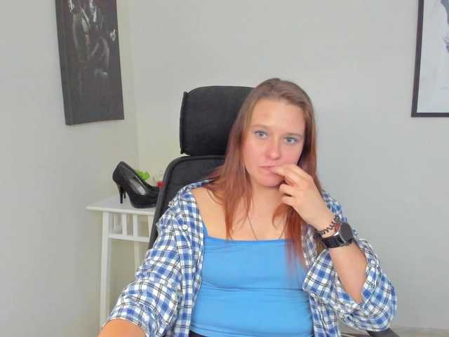 LadyAlessa live cam on BongaCams