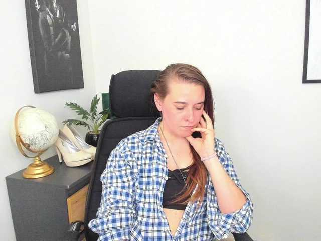 LadyAlessa live cam on BongaCams