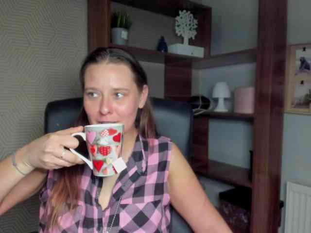 LadyAlessa webcam