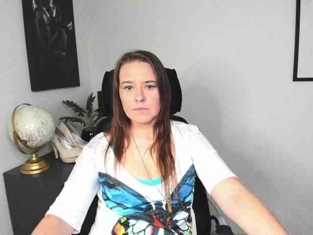 LadyAlessa webcam