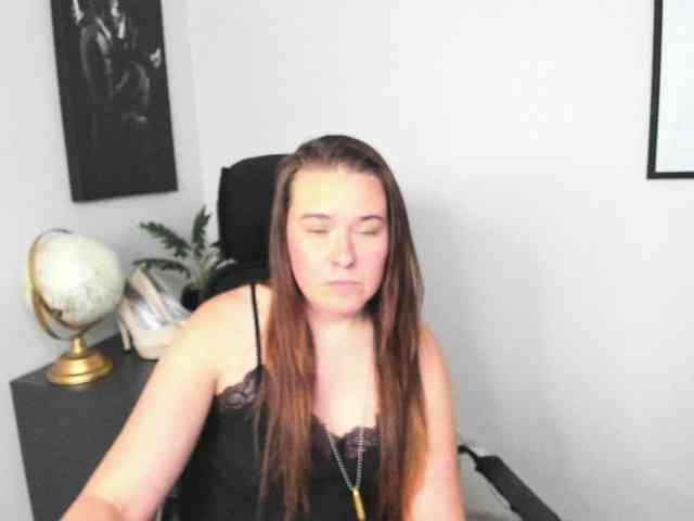 LadyAlessa webcam