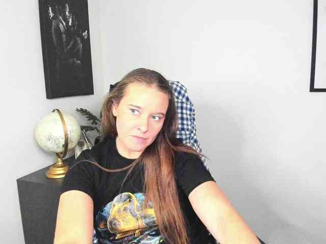 LadyAlessa webcam