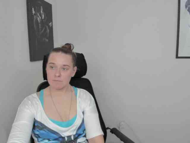 LadyAlessa webcam