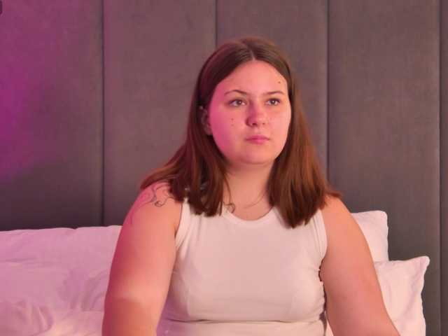 MireyaLin live cam on BongaCams