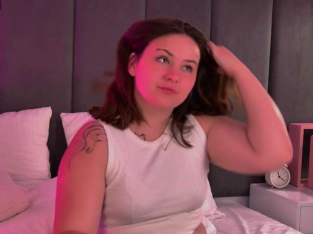 MireyaLin live cam on BongaCams