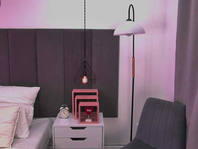 MireyaLin live cam on BongaCams