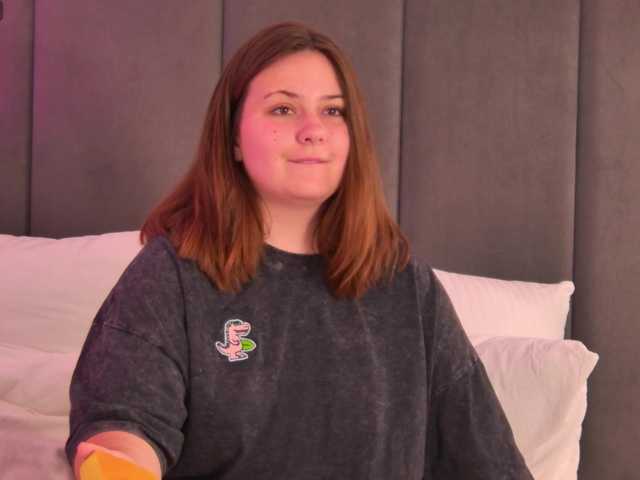 MireyaLin live cam on BongaCams