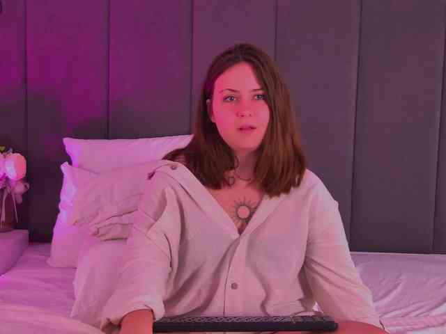 MireyaLin webcam