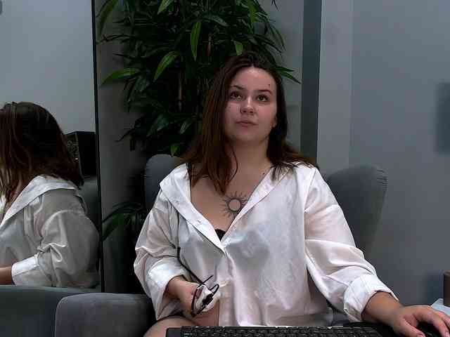 MireyaLin Live Webcam on BongaCams