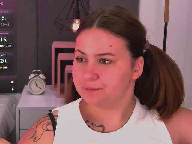 MireyaLin webcam