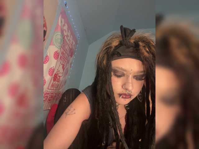 DarlingVivionette live cam on BongaCams