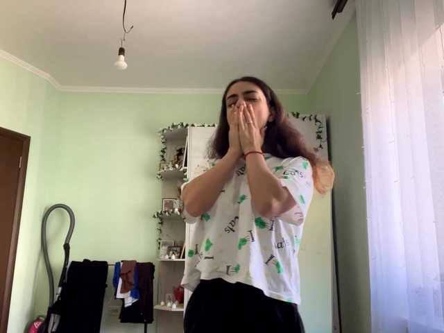 TomekaMaier live cam on BongaCams