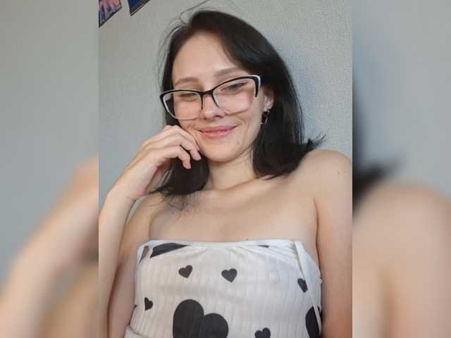 EnaVladiaa live cam on BongaCams
