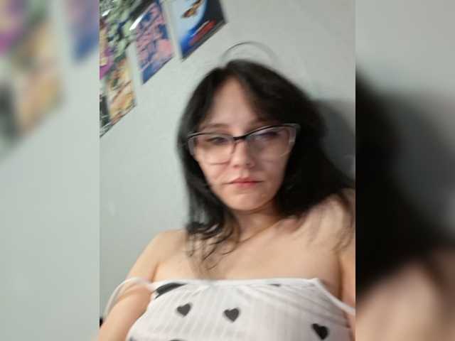 EnaVladiaa live webcam show