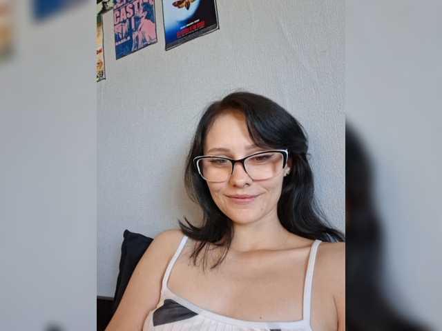 EnaVladiaa live cam on BongaCams