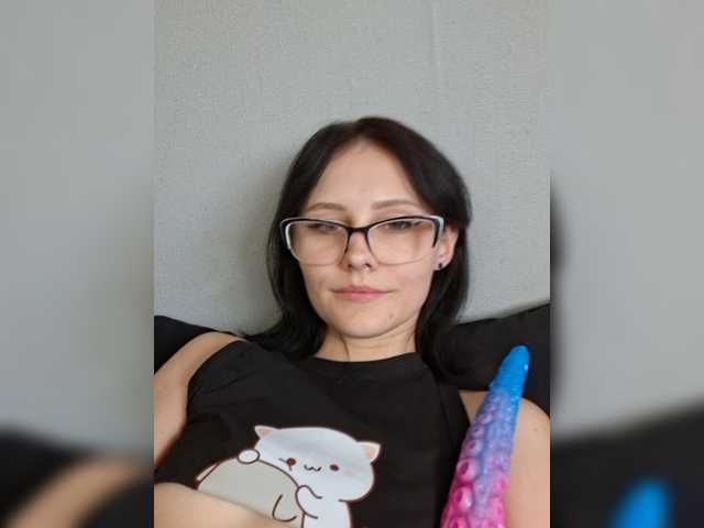 EnaVladiaa live cam on BongaCams