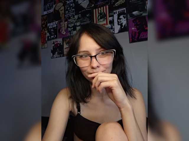 EnaVladiaa live cam on BongaCams