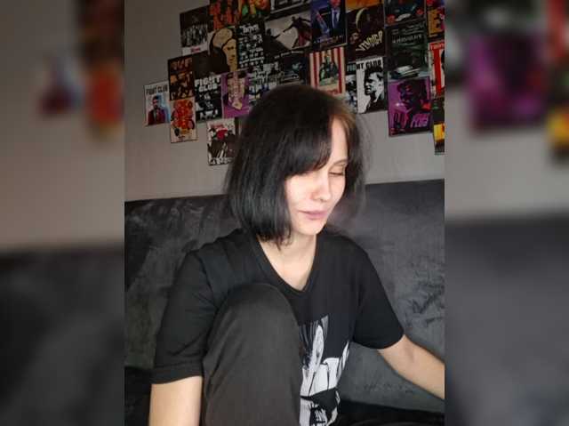 EnaVladiaa — live female cam