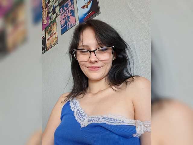 EnaVladiaa live cam on BongaCams