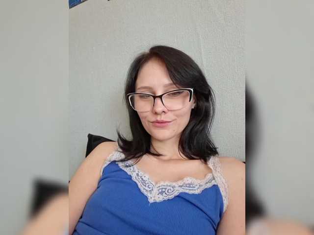 EnaVladiaa live webcam show