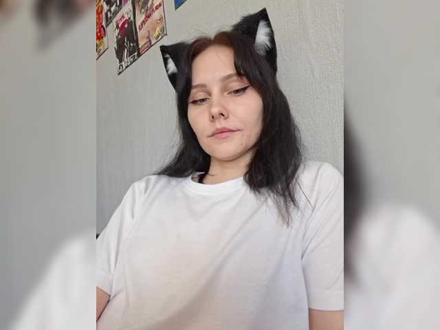 EnaVladiaa live cam on BongaCams