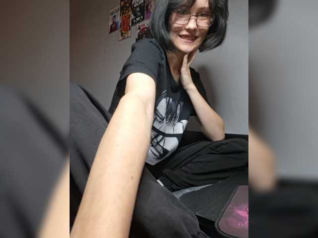 EnaVladiaa live cam preview