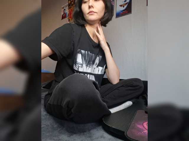 EnaVladiaa live cam on BongaCams