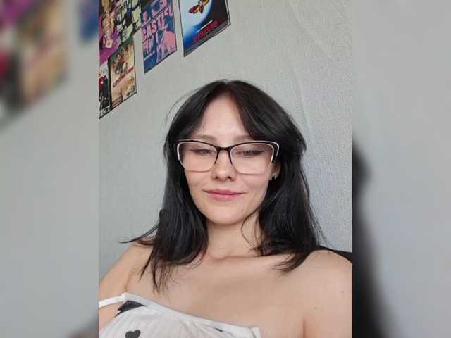 EnaVladiaa live webcam show