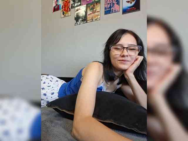 enavladiaa's live room