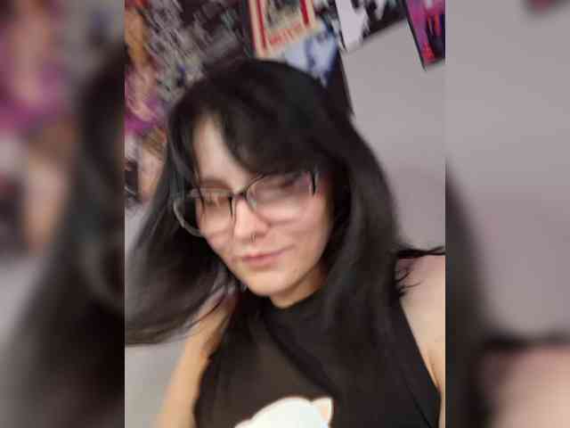 EnaVladiaa webcam