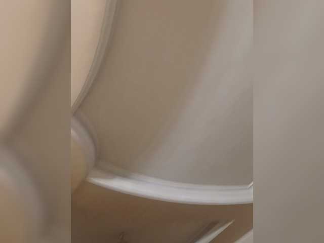 Nevine1987 live cam on BongaCams
