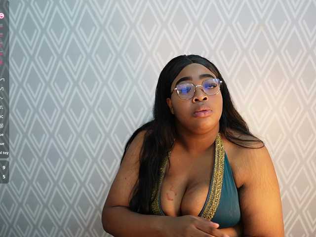 DarkTabooGirl live webcam show