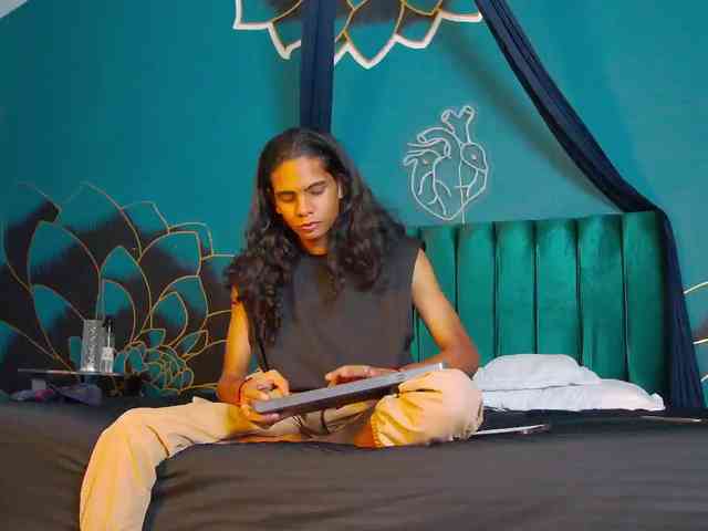 Maxi-max0 Sex Cam Show