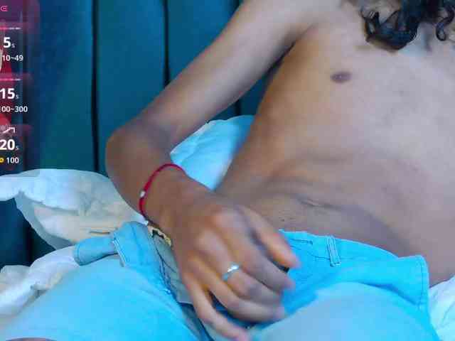 Maxi-max0 Sex Cam Show