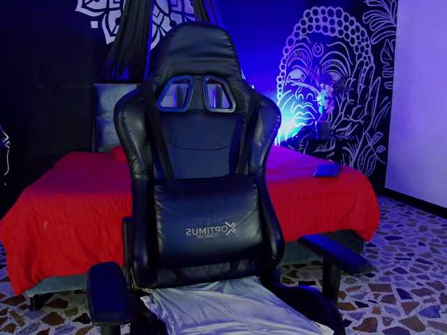 Sol-Hill- live cam on BongaCams