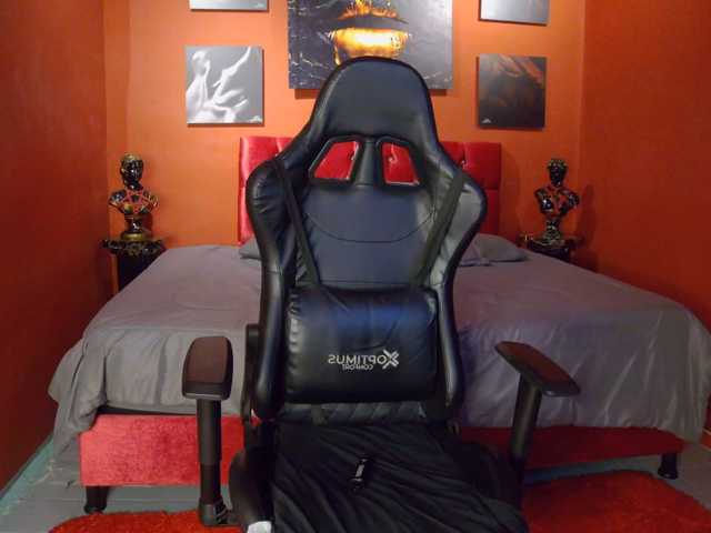 Sol-Hill- live cam on BongaCams