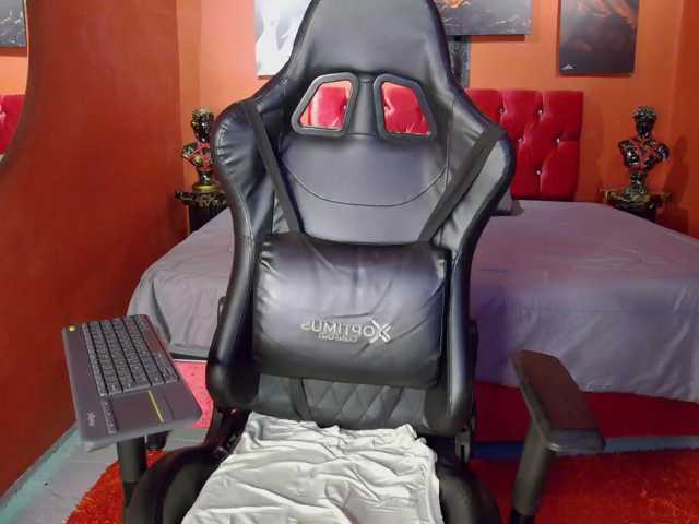 Sol-Hill- live cam on BongaCams