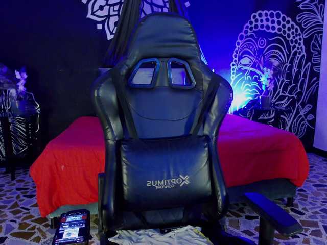 Sol-Hill- live cam on BongaCams
