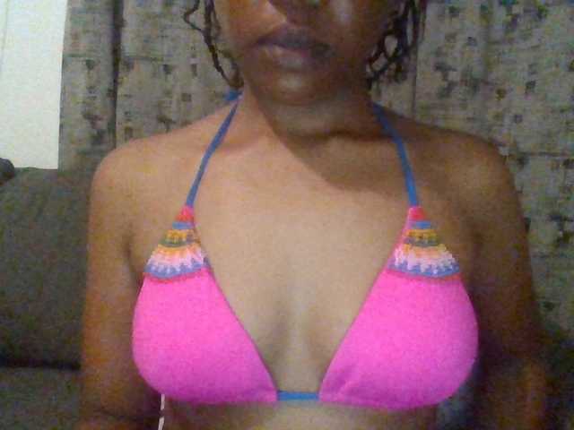 Hotchille live webcam show
