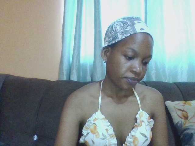 Hotchille live cam on BongaCams