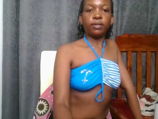 Hotchille live cam on BongaCams