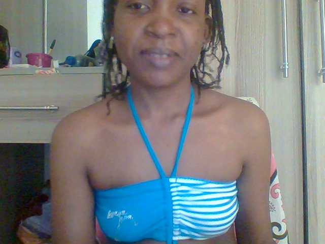 Hotchille live cam on BongaCams