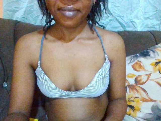 Hotchille live cam on BongaCams