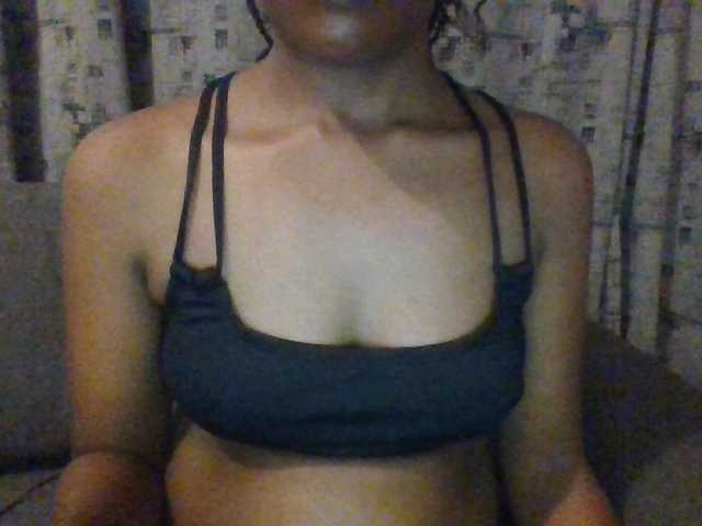 Hotchille live cam on BongaCams